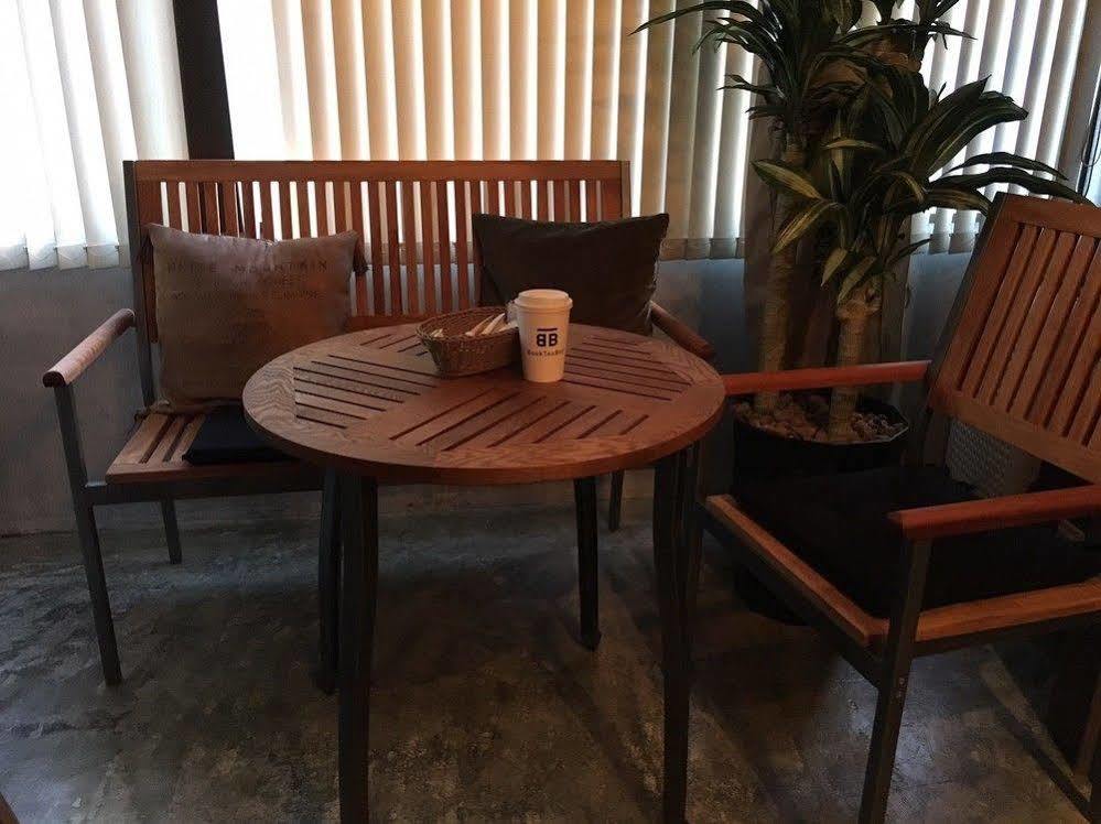 Book Tea Bed Ginza Hostel โตเกียว ภายนอก รูปภาพ